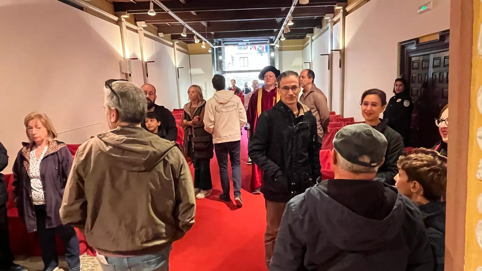 Exposición sobre la insaculación en el Colegio Santiago de Huesca. Foto Mercedes Manterola