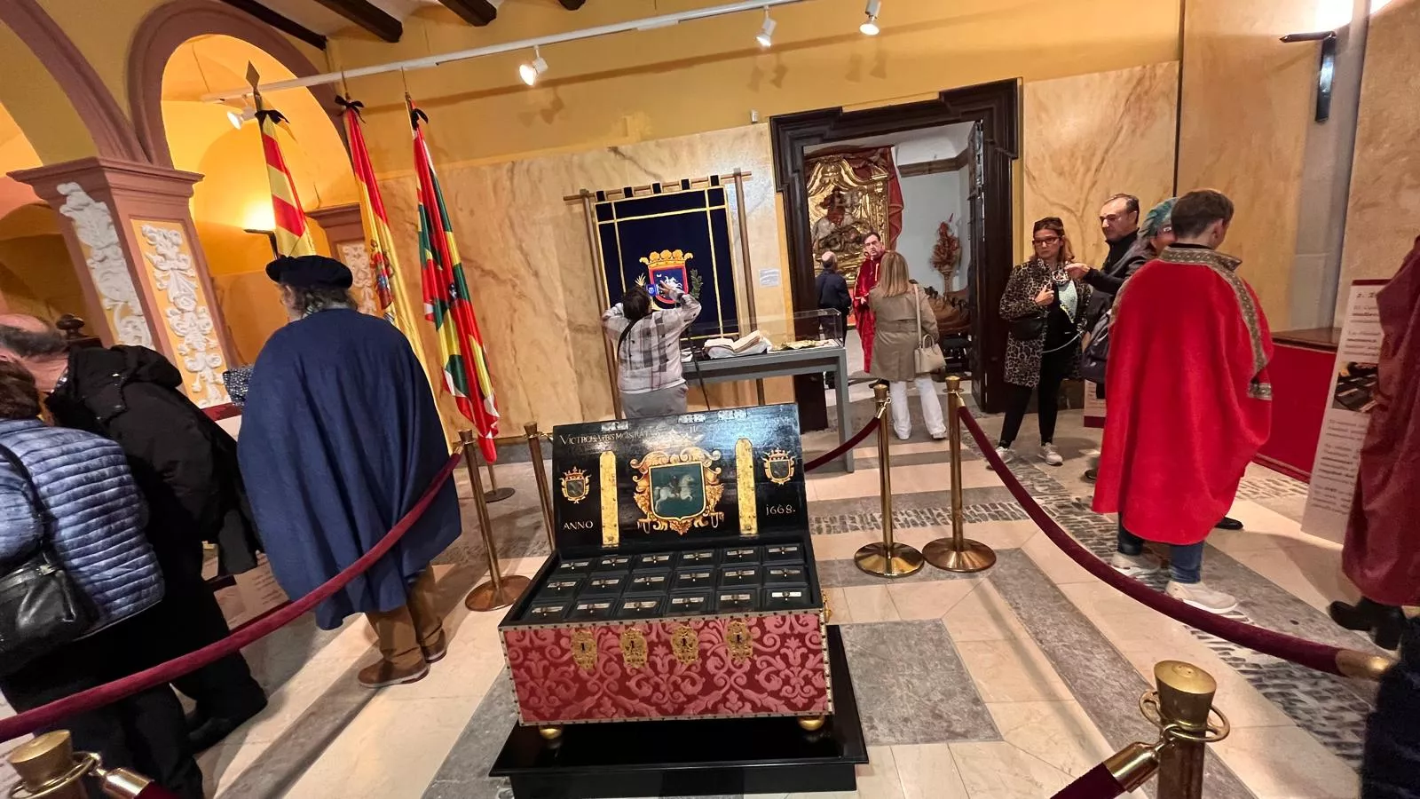 Exposición sobre la insaculación en el Colegio Santiago de Huesca. Foto Mercedes Manterola