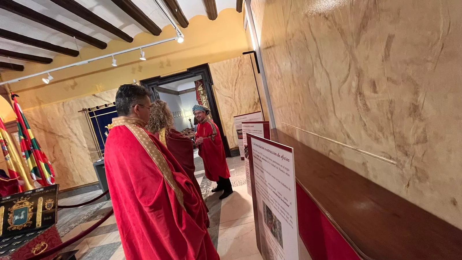 Exposición sobre la insaculación en el Colegio Santiago de Huesca. Foto Mercedes Manterola