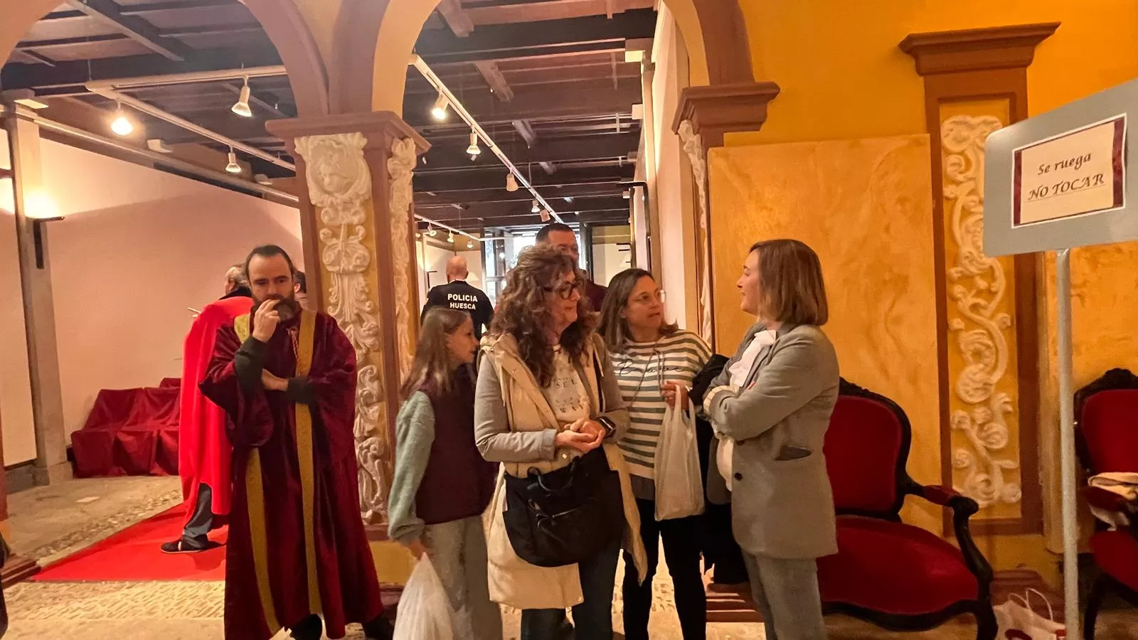 Exposición sobre la insaculación en el Colegio Santiago de Huesca. Foto Mercedes Manterola