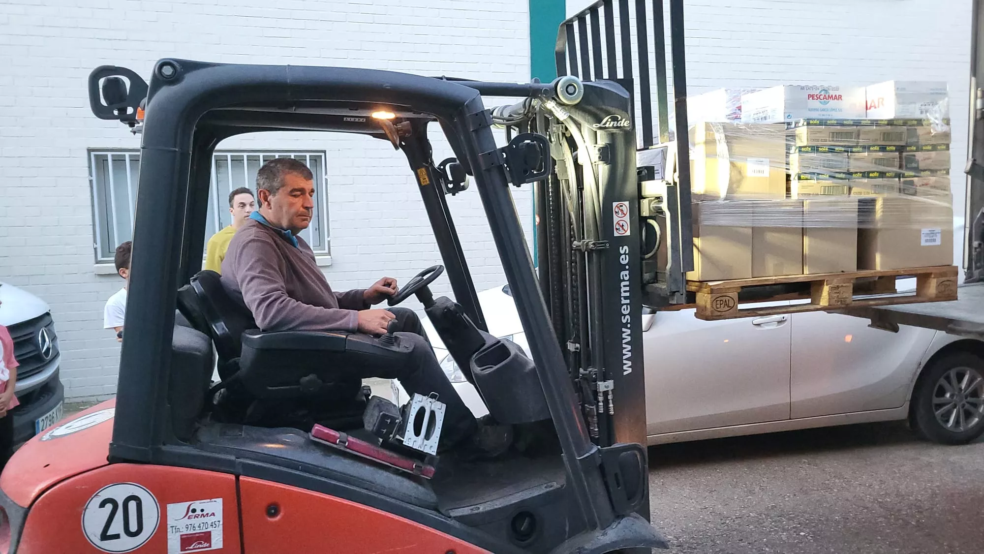 Recogida de productos para Valencia en Agropal de Huesca