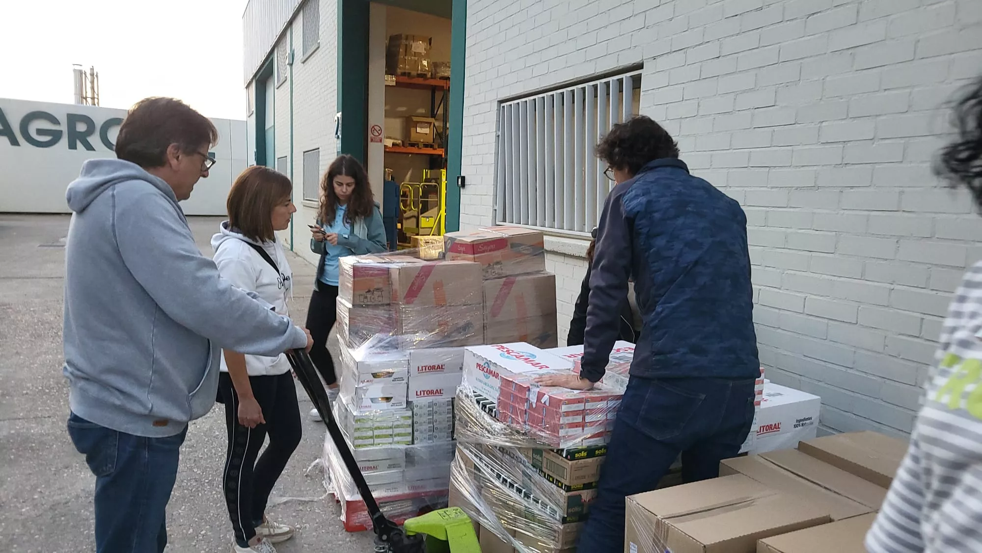 Recogida de productos para Valencia en Agropal de Huesca