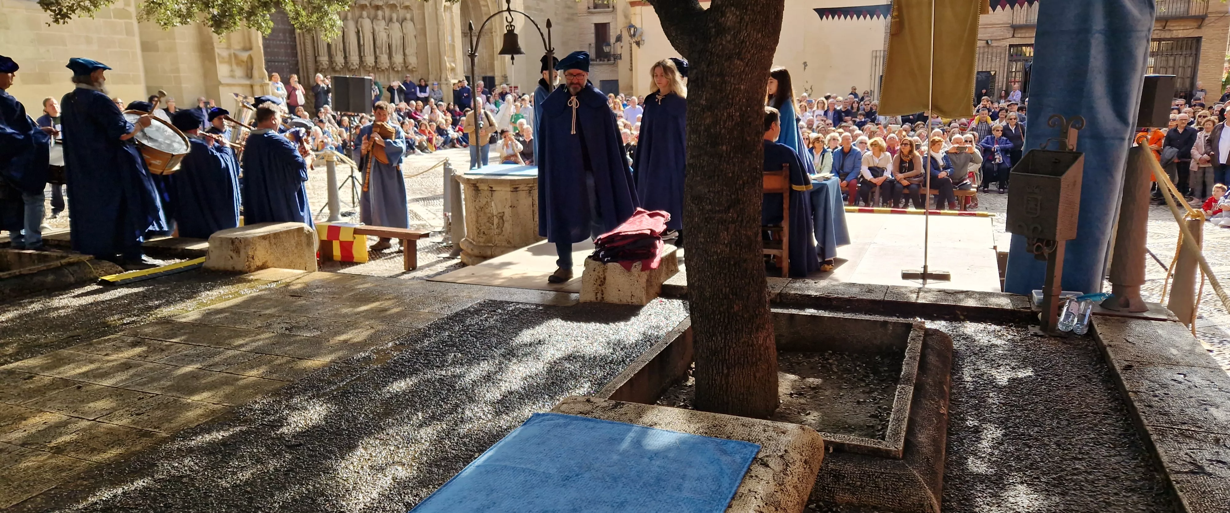  Ceremonia de insaculación o extracción de oficios de Huesca 2024. Foto Myriam Martínez 