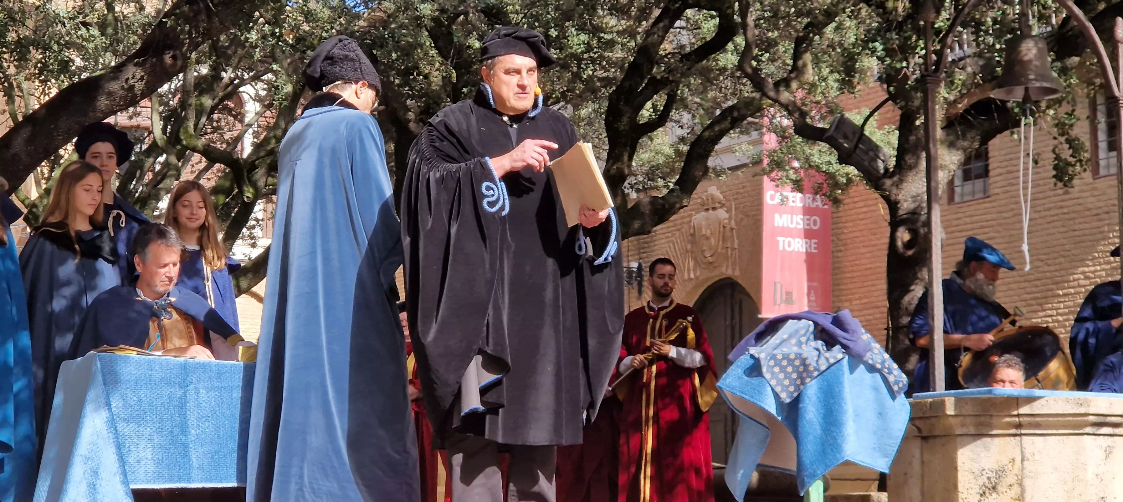  Ceremonia de insaculación o extracción de oficios de Huesca 2024. Foto Myriam Martínez 