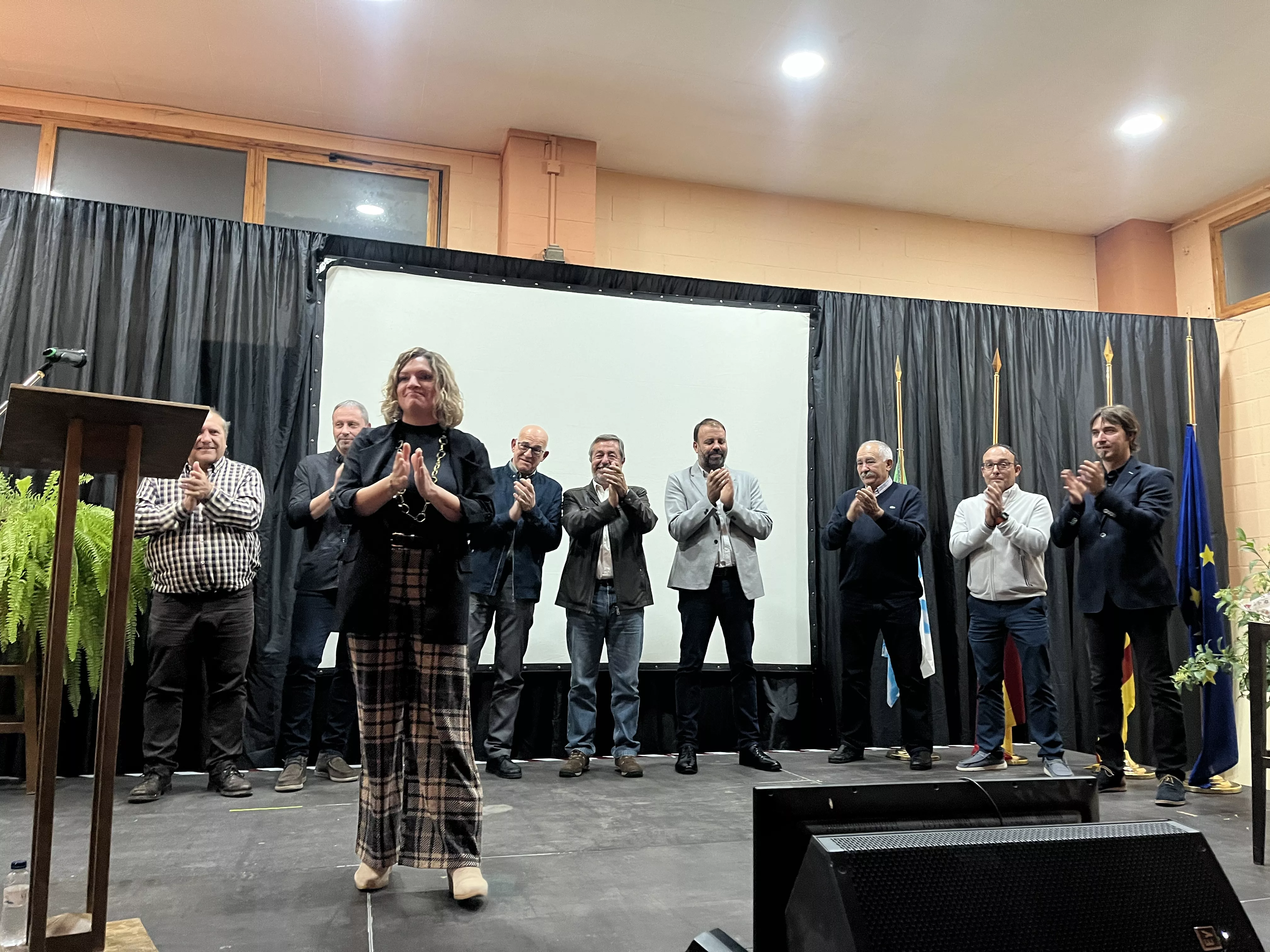 Homenaje a Elena Casaña en Albalatillo. 