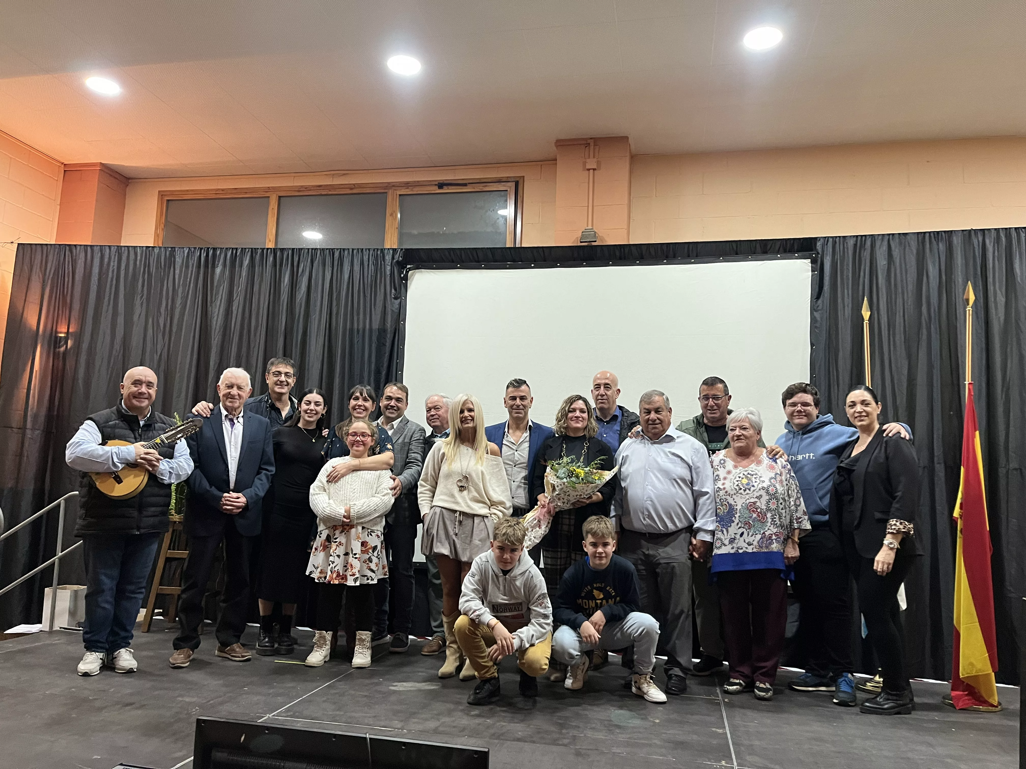 Homenaje a Elena Casaña en Albalatillo. 