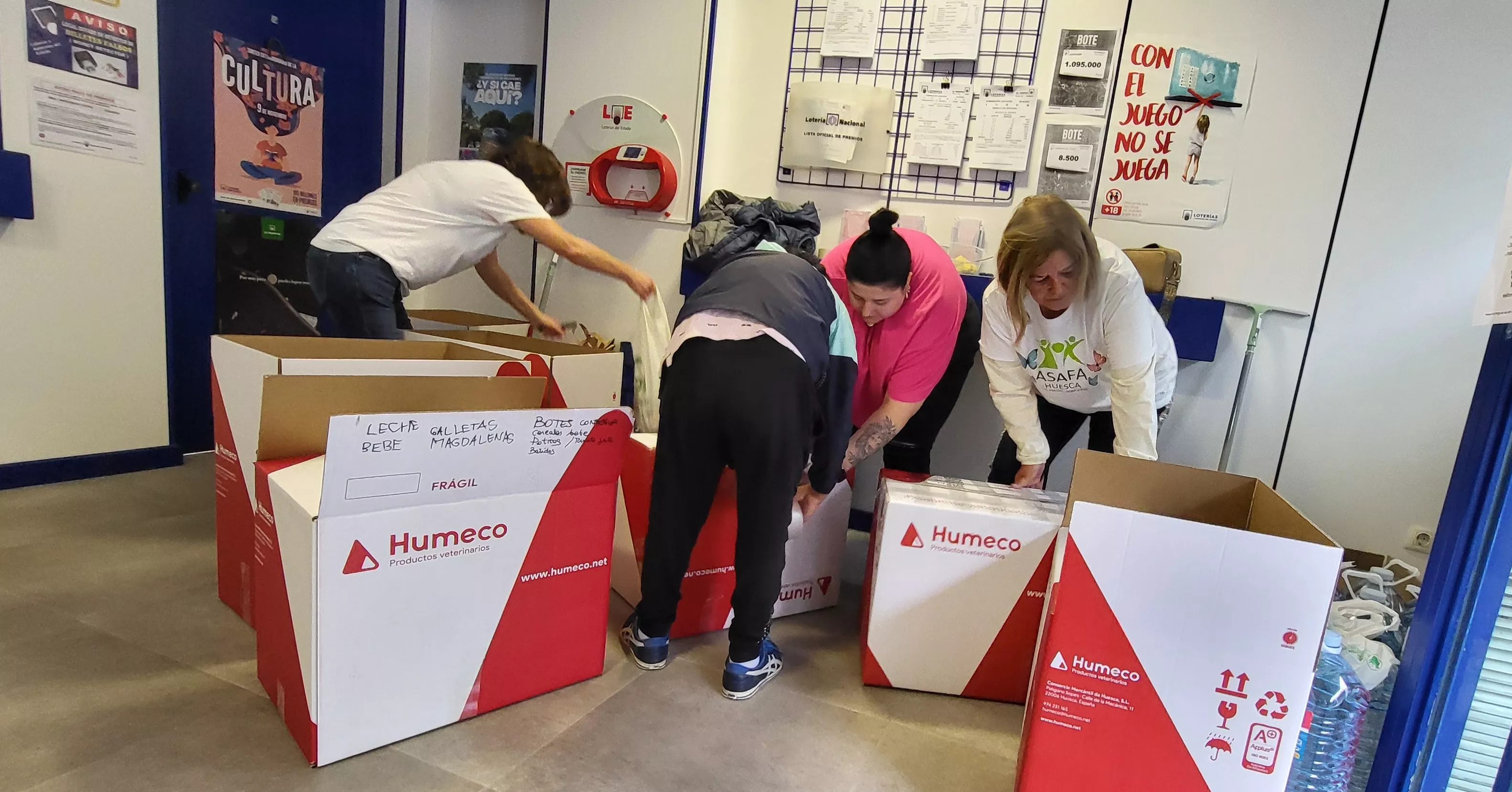 Recogida organizada por Asafa para los damnificados por la dana en Valencia. Mercedes Manterola