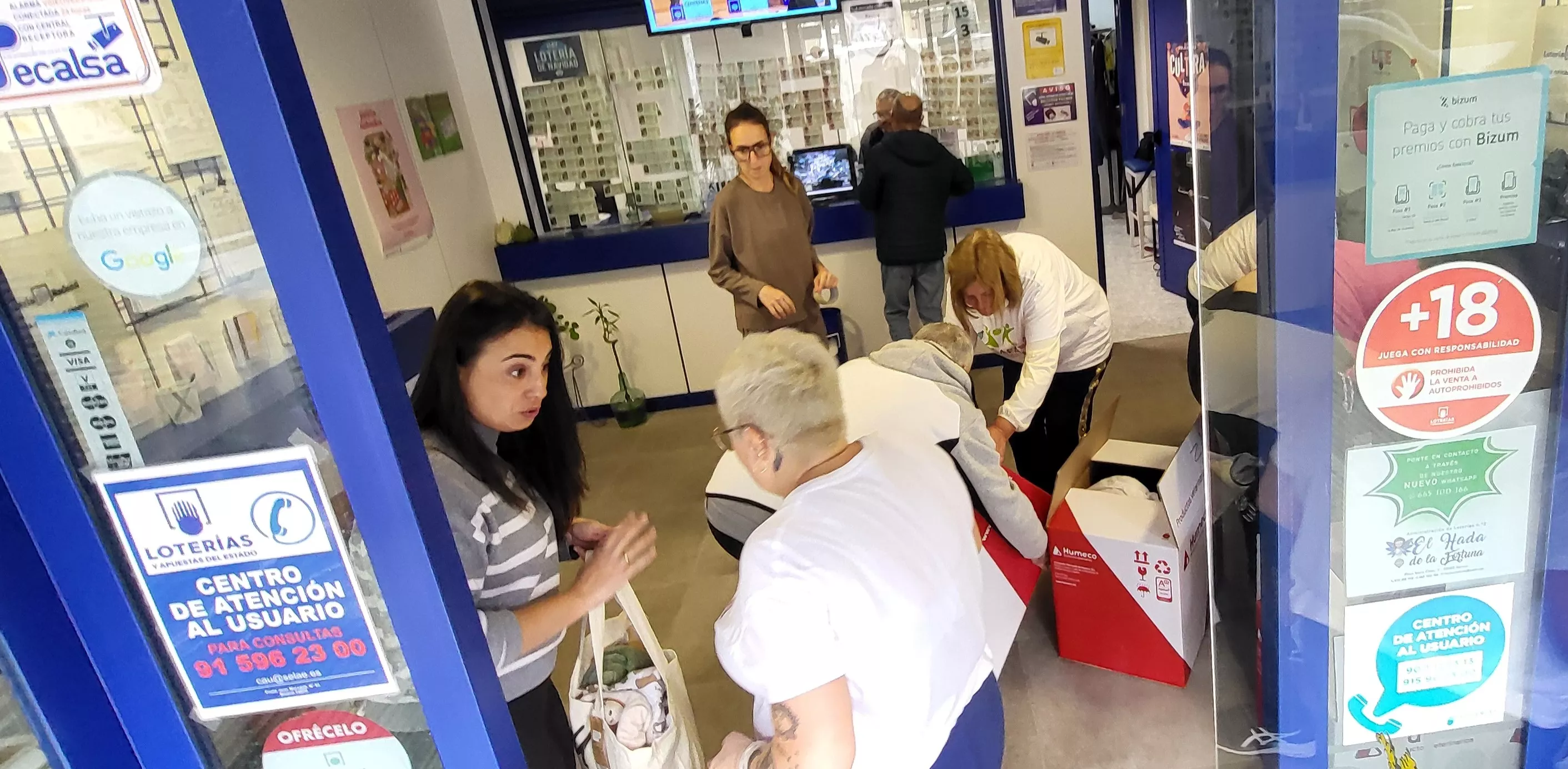 Recogida organizada por Asafa para los damnificados por la dana en Valencia. Mercedes Manterola