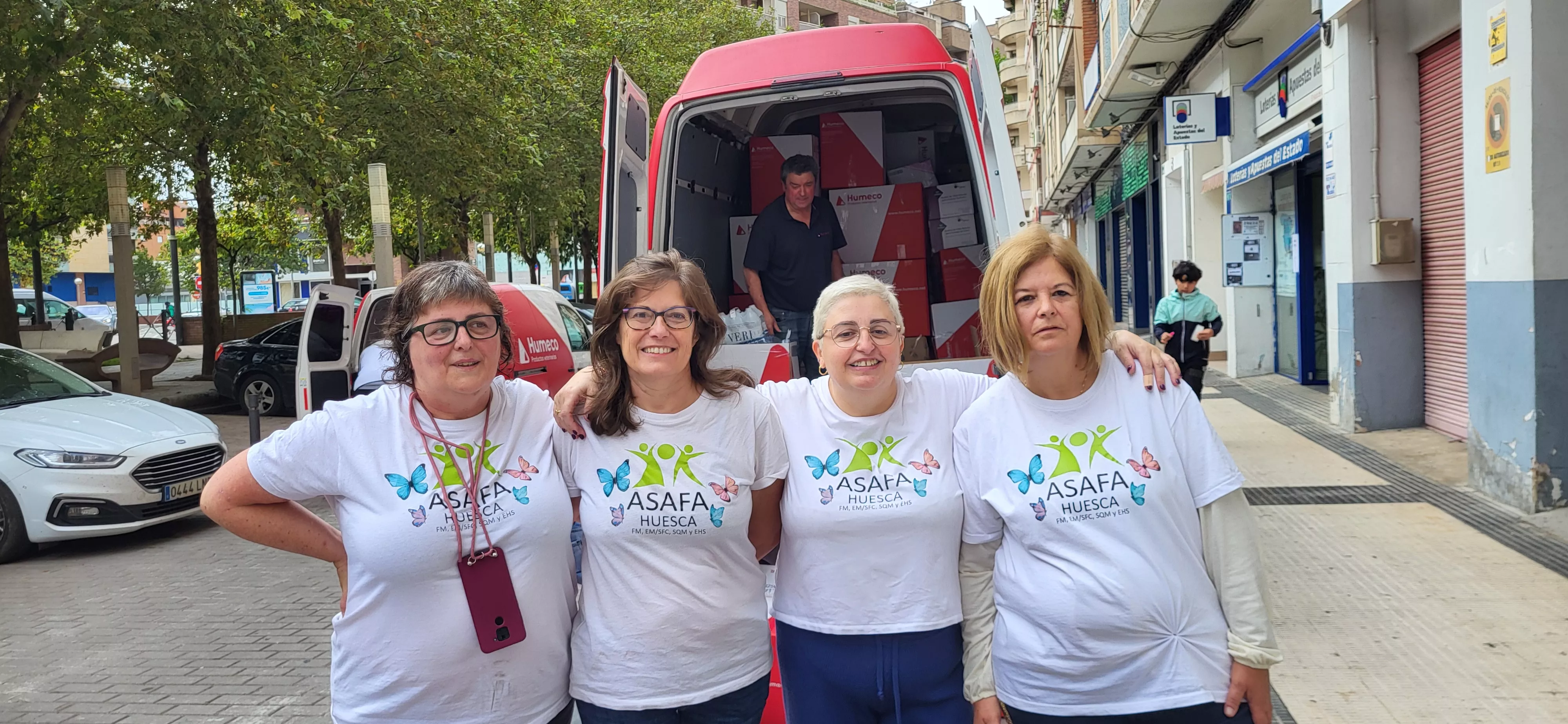 Recogida organizada por Asafa para los damnificados por la dana en Valencia. Mercedes Manterola