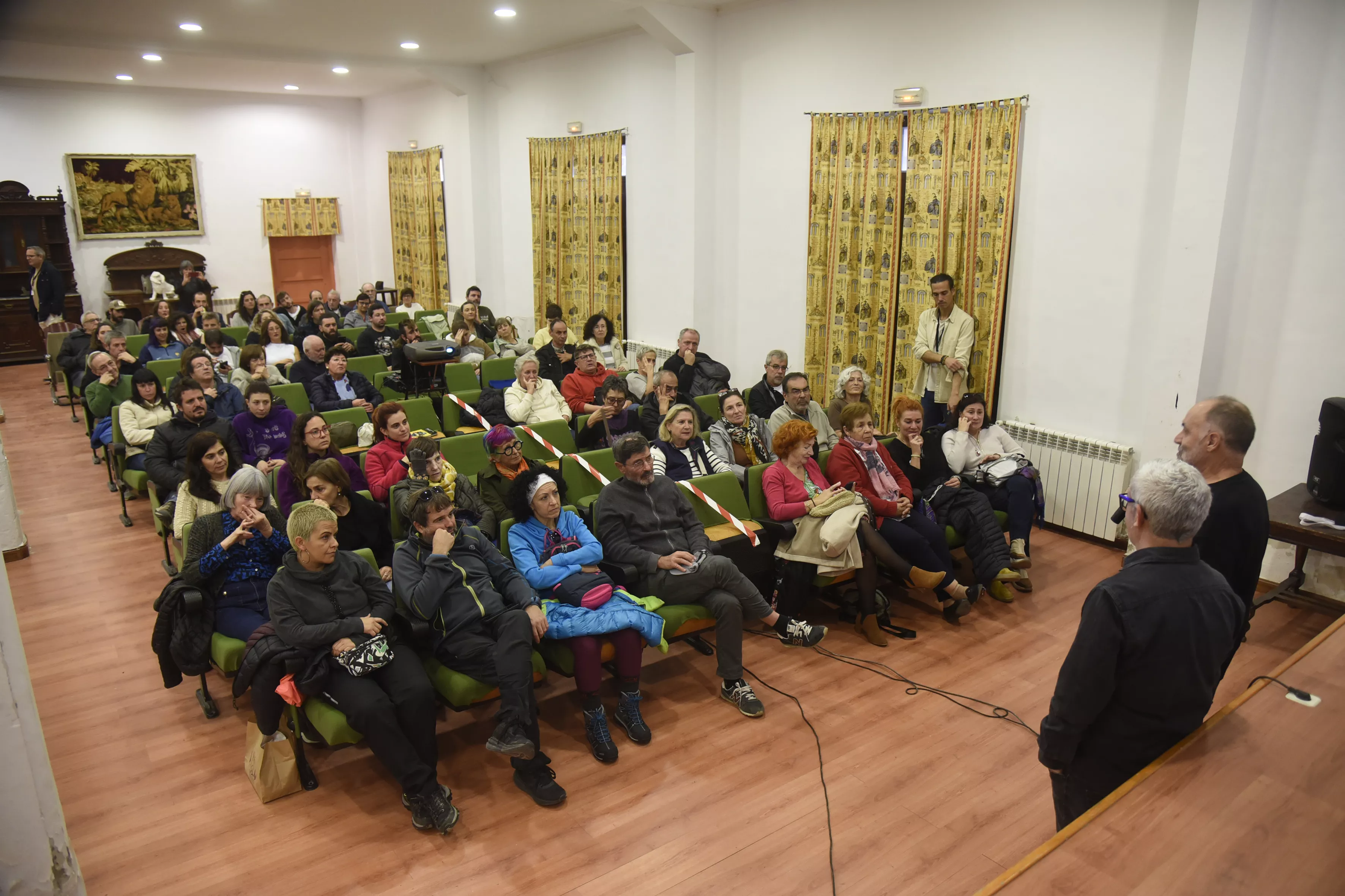 Actividad del Festival Extrarradios el sábado en Ayerbe. Foto Javier Blasco