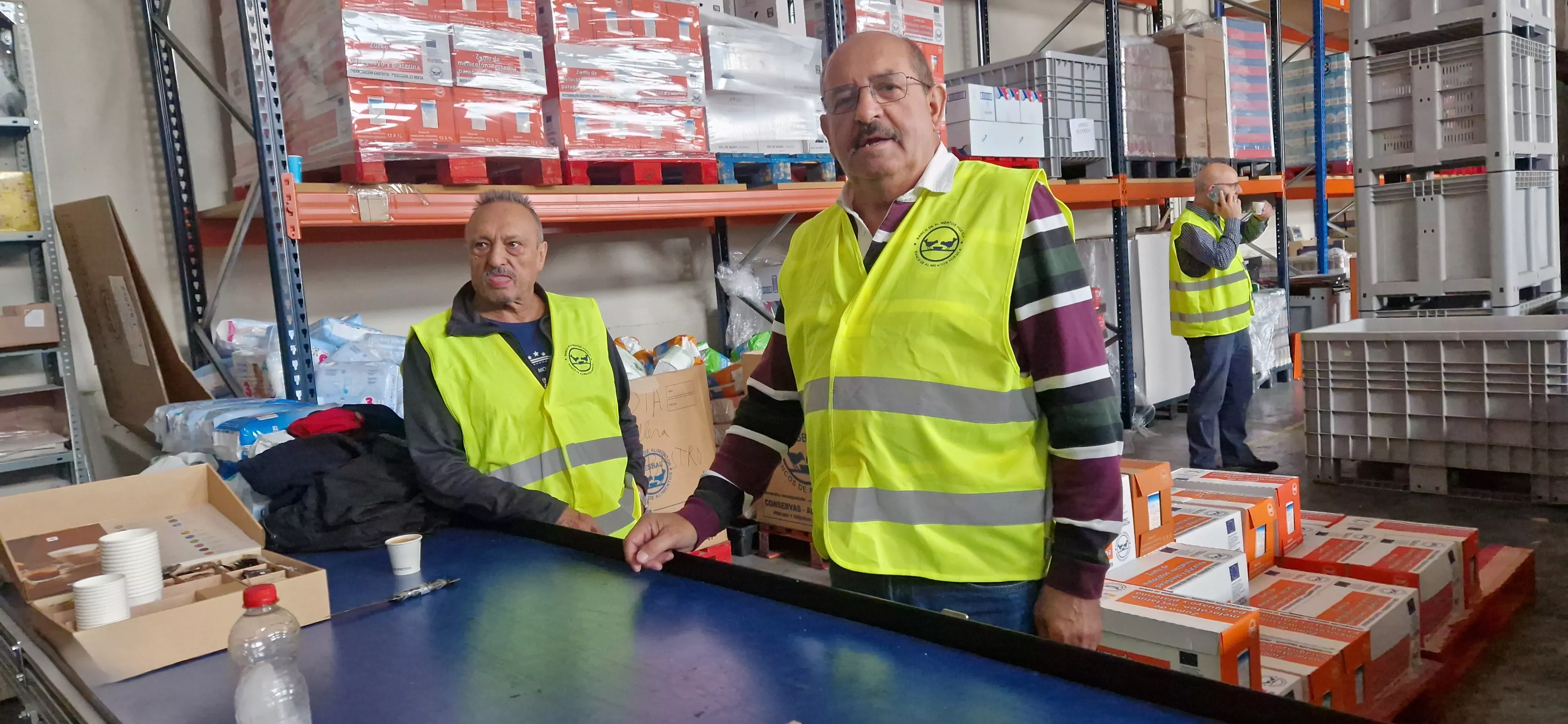 Banco de Alimentos de Huesca recogiendo ayuda para Valencia. Foto Myriam Martínez