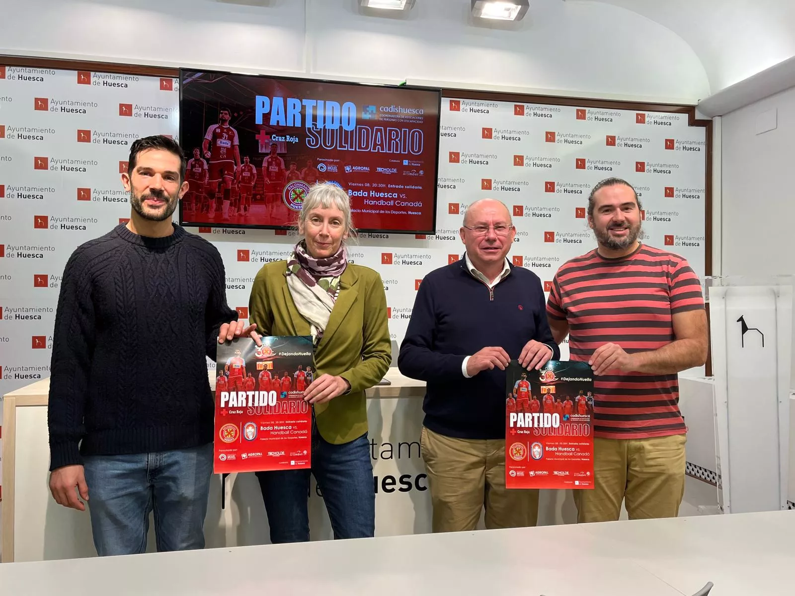 Bada Huesca-Canadá, un partido benéfico en favor de CADIS. Foto: Adri Mora
