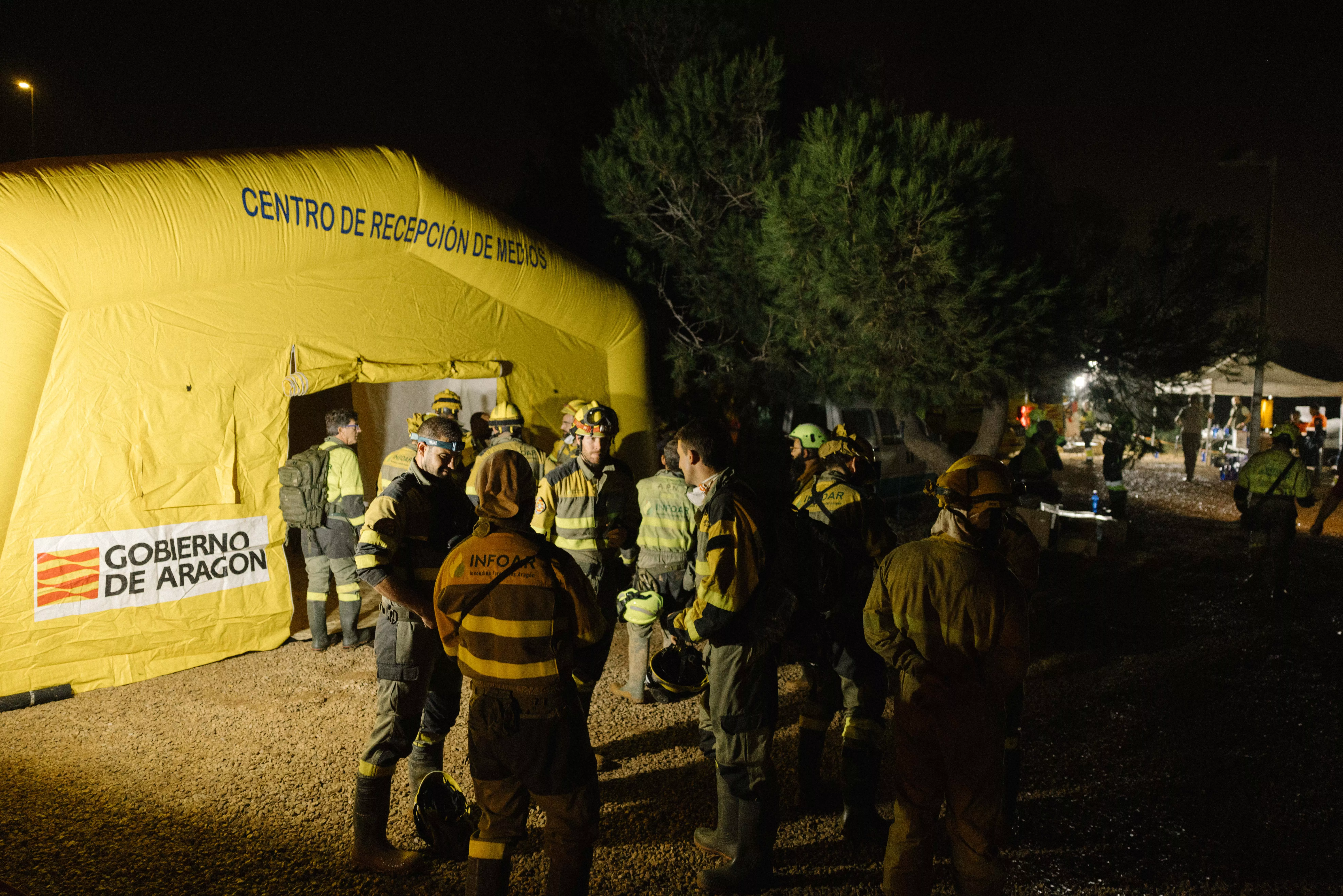 Trabajos de distintos cuerpos aragoneses en Catarroja. Foto E. Ezequiel (DGA)