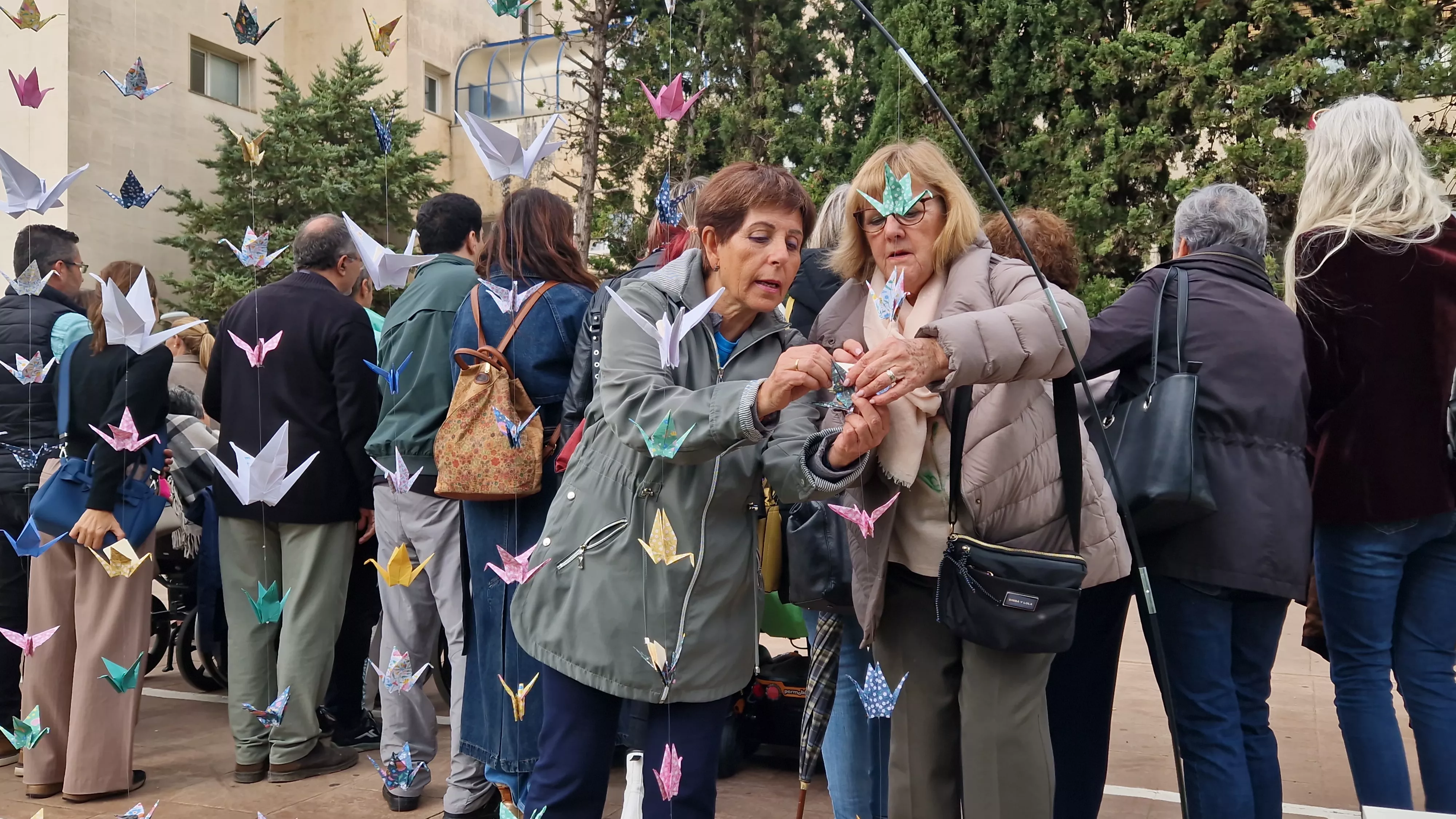  Día Internacional de las Personas Cuidadoras en Huesca. Foto Myriam Martínez 