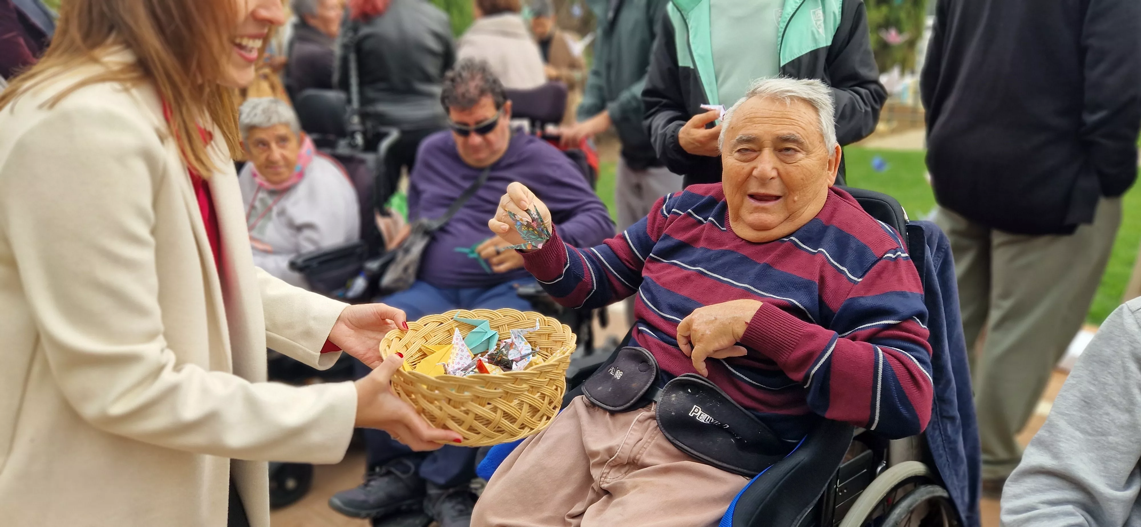  Día Internacional de las Personas Cuidadoras en Huesca. Foto Myriam Martínez 