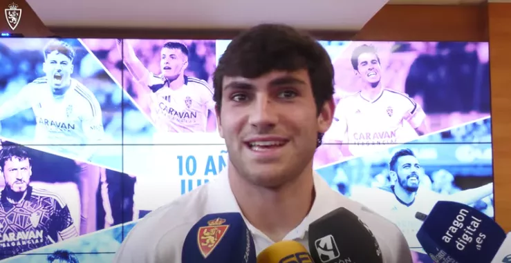 Iván Azón: "Tenemos que salir con más ganas que el Huesca"