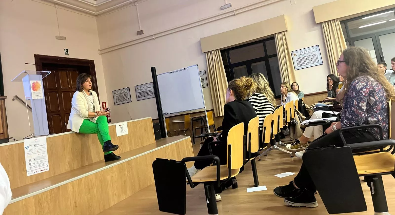 Ponencia de Carmen Cabestany en la jornada “Educación inclusiva y acoso escolar”. Foto Mercedes Manterola Ponencia de Carmen Cabestany en la jornada “Educación inclusiva y acoso escolar”. Foto Mercedes Manterola