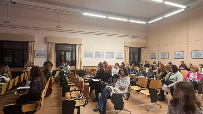 Asistentes a la jornada “Educación inclusiva y acoso escolar” del Campus de Huesca. Foto Mercedes Manterola Asistentes a la jornada “Educación inclusiva y acoso escolar” del Campus de Huesca. Foto Mercedes Manterola