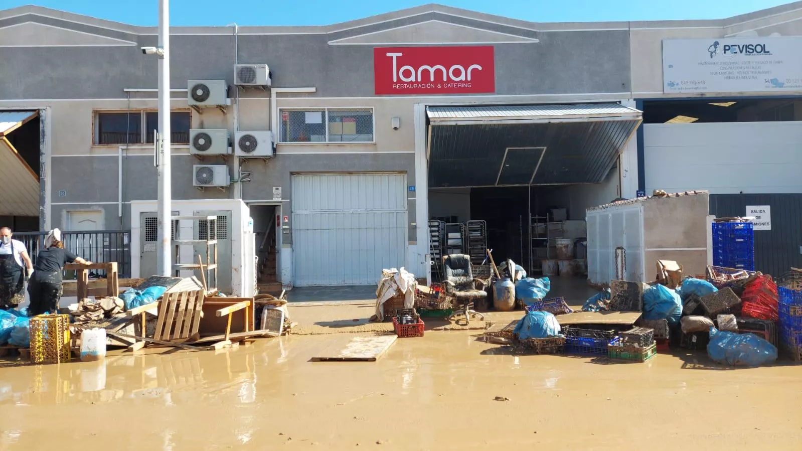 Beniparrell, el pueblo industrial destrozado por la dana y a la que llega la primera ayuda desde Huesca