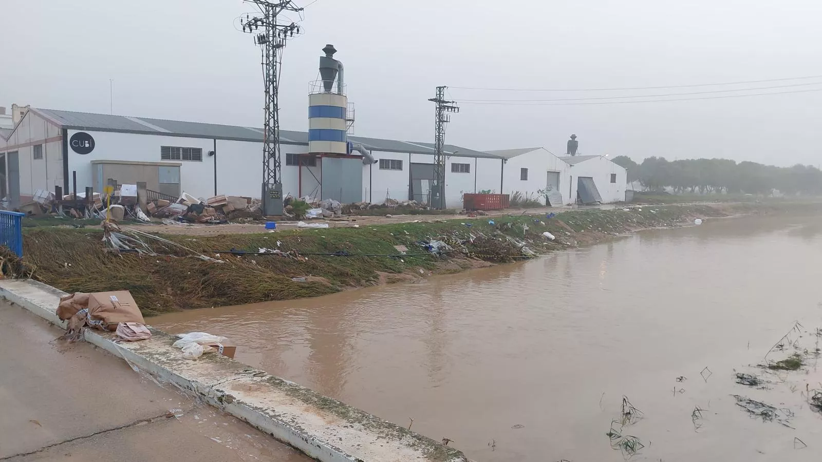 Beniparrell, el pueblo industrial destrozado por la dana y a la que llega la primera ayuda desde Huesca