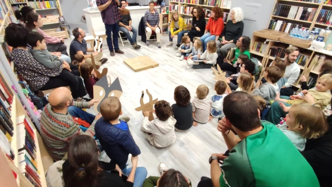 La presentación se convirtió en un juego. La presentación se convirtió en un juego.