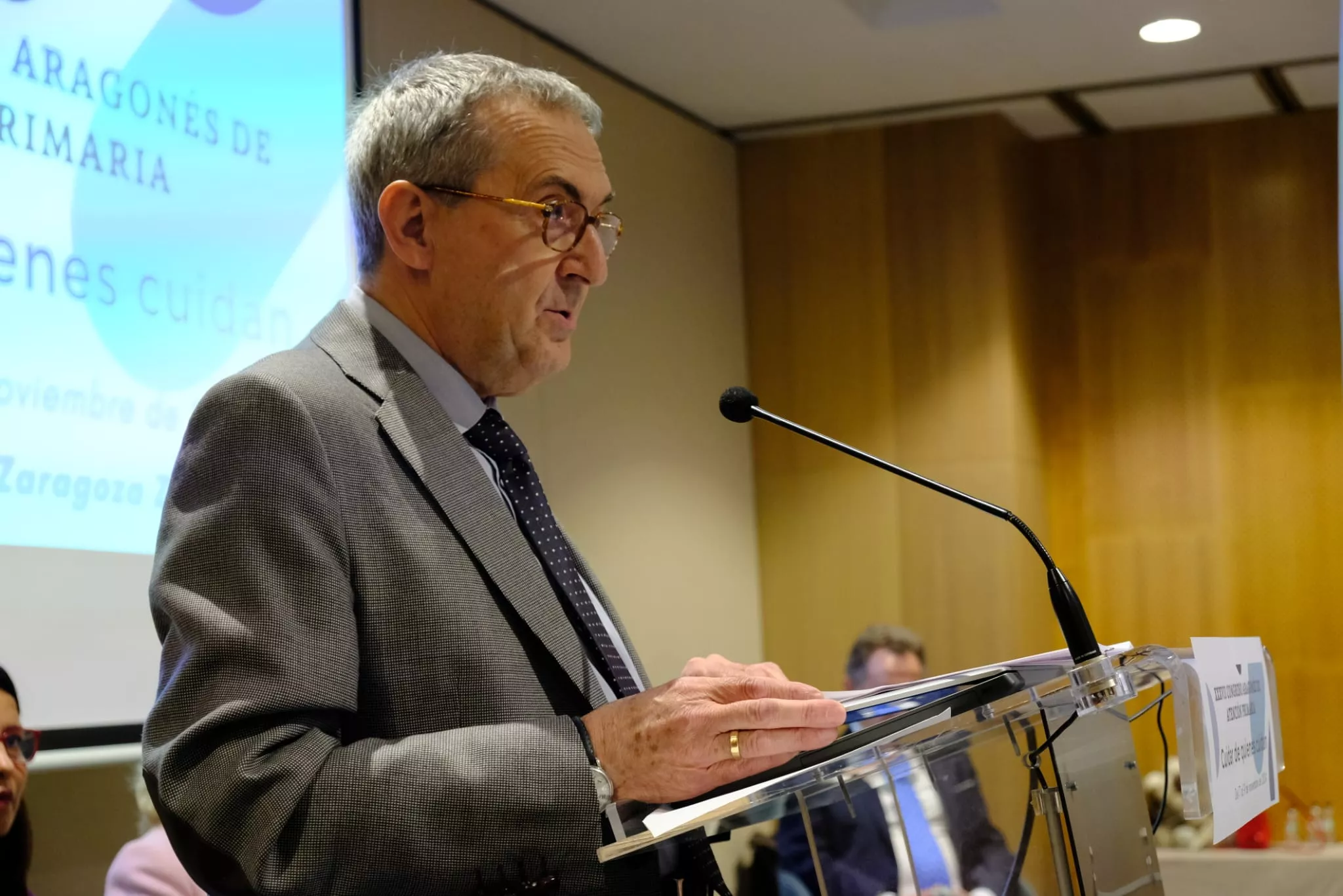 Leandro Catalán, presidente de FASAMET y  Médicos de Atención Primaria de Aragón, en la clausura