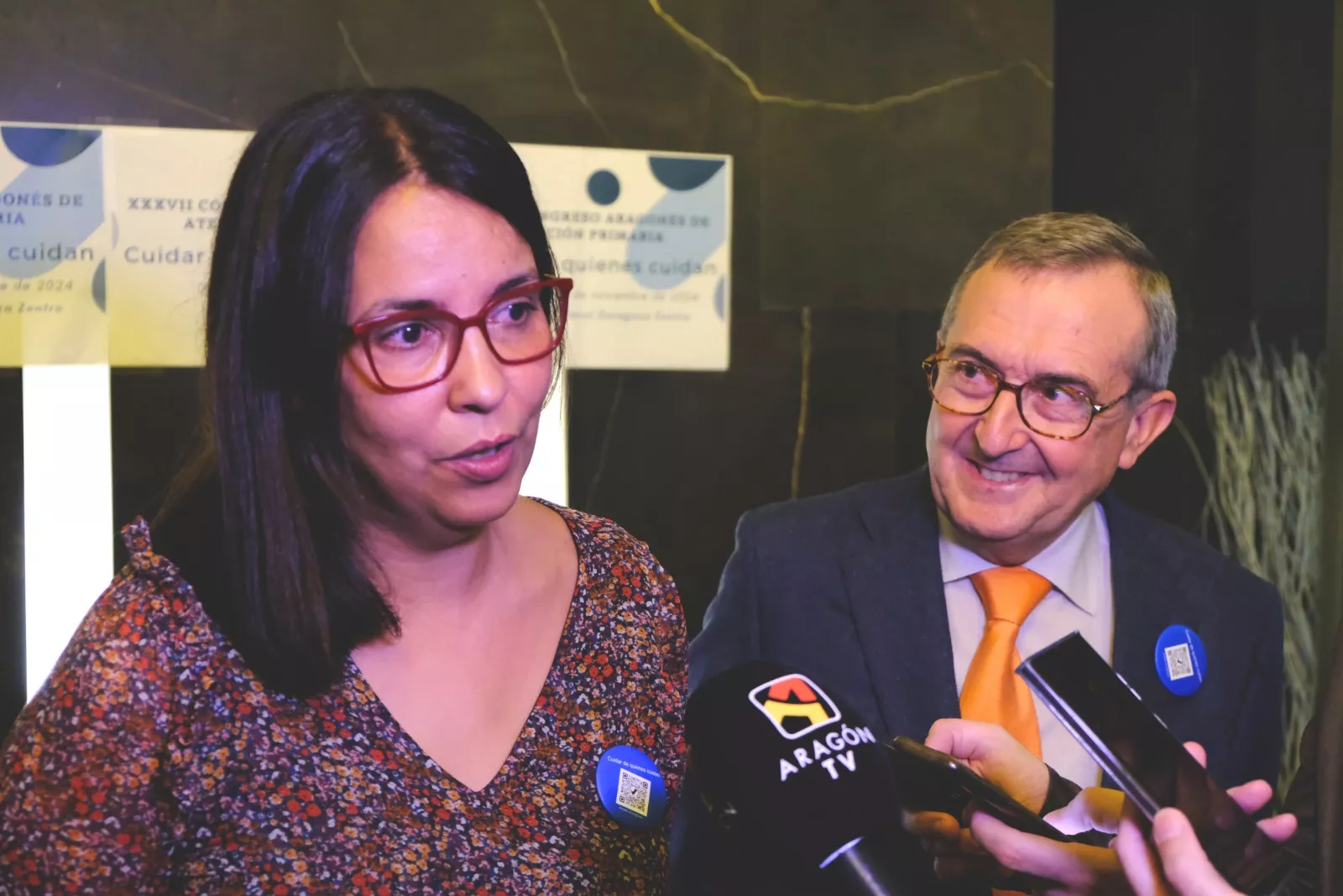 Sara Sastre, presidenta del 37 Congreso Aragonés de Atención Primaria, y Leandro Catalán