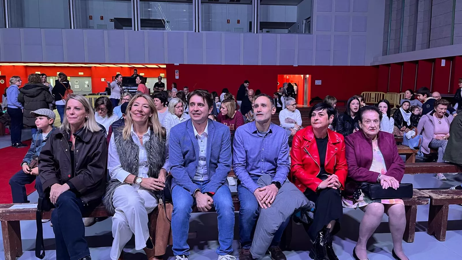 Acto de presentación de las mairalesas y mainate de las fiestas de San Martín 2024. Foto Mercedes Manterola
