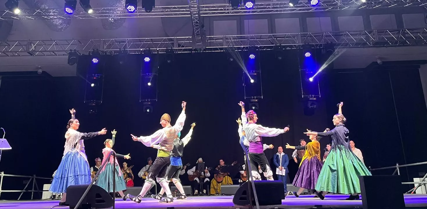 Acto de presentación de las mairalesas y mainate de las fiestas de San Martín 2024. Foto Mercedes Manterola