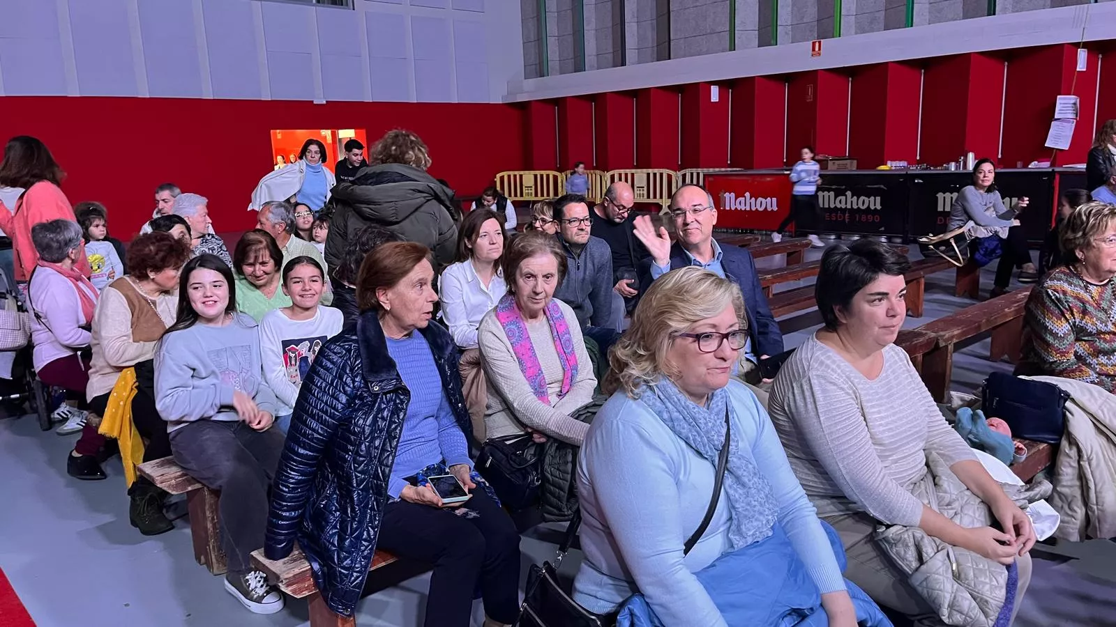 Acto de presentación de las mairalesas y mainate de las fiestas de San Martín 2024. Foto Mercedes Manterola