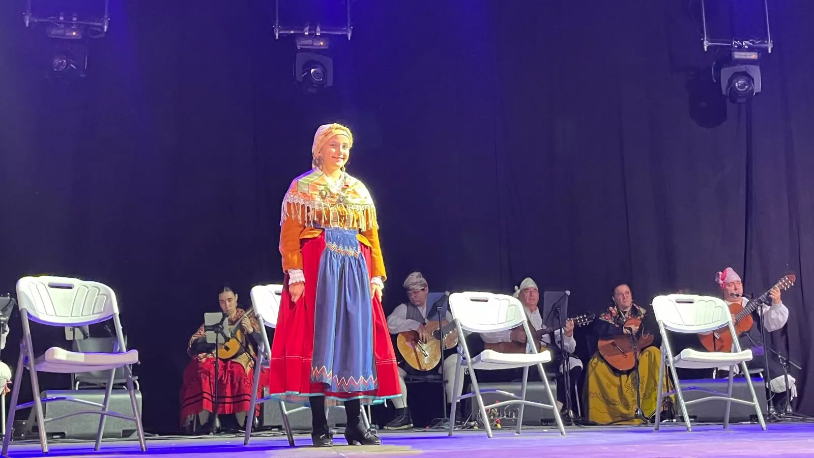 Acto de presentación de las mairalesas y mainate de las fiestas de San Martín 2024. Foto Mercedes Manterola