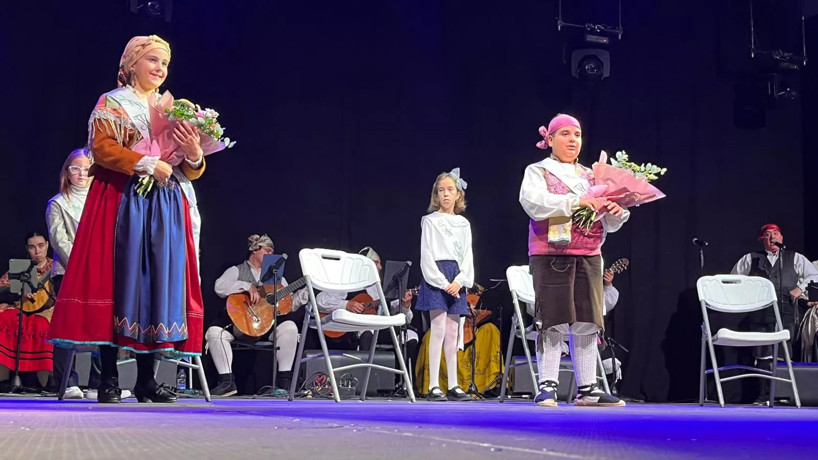 Acto de presentación de las mairalesas y mainate de las fiestas de San Martín 2024. Foto Mercedes Manterola
