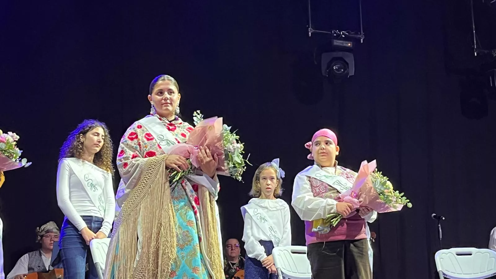 Acto de presentación de las mairalesas y mainate de las fiestas de San Martín 2024. Foto Mercedes Manterola