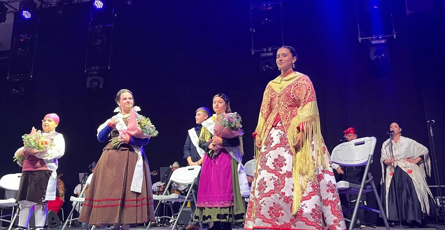 Acto de presentación de las mairalesas y mainate de las fiestas de San Martín 2024. Foto Mercedes Manterola