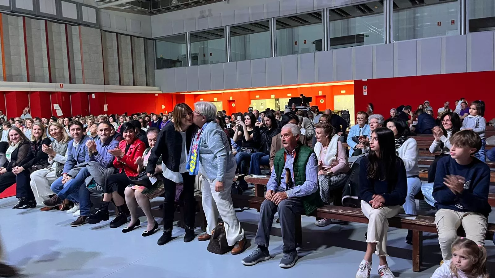 Acto de presentación de las mairalesas y mainate de las fiestas de San Martín 2024. Foto Mercedes Manterola