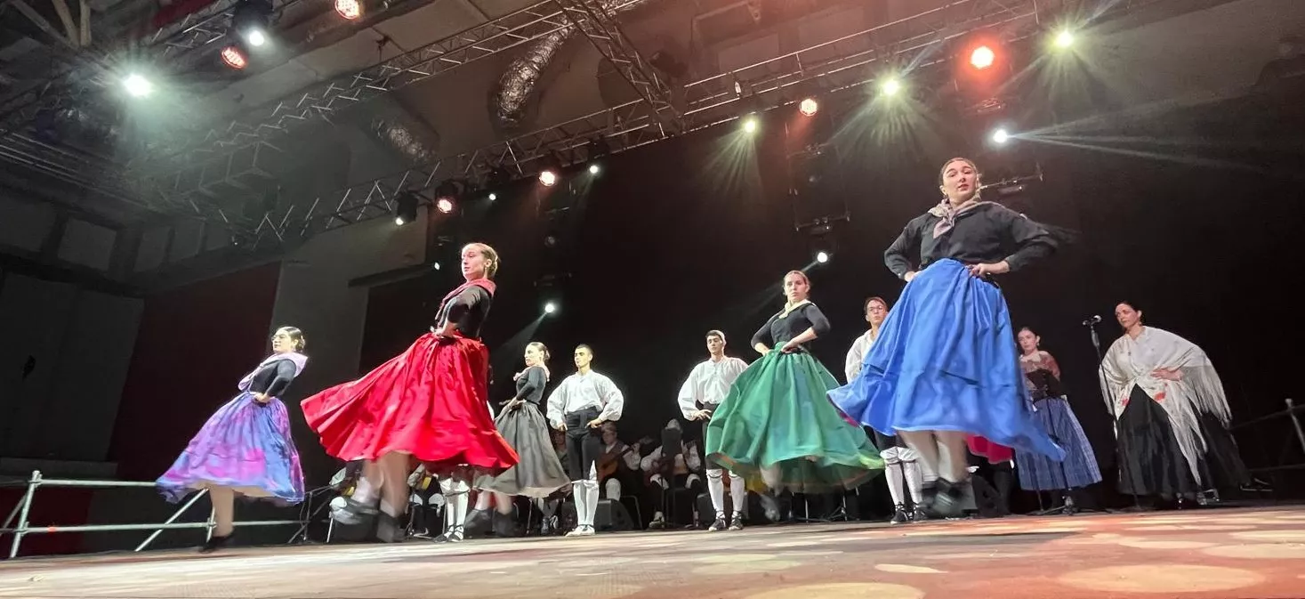 Acto de presentación de las mairalesas y mainate de las fiestas de San Martín 2024. Foto Mercedes Manterola