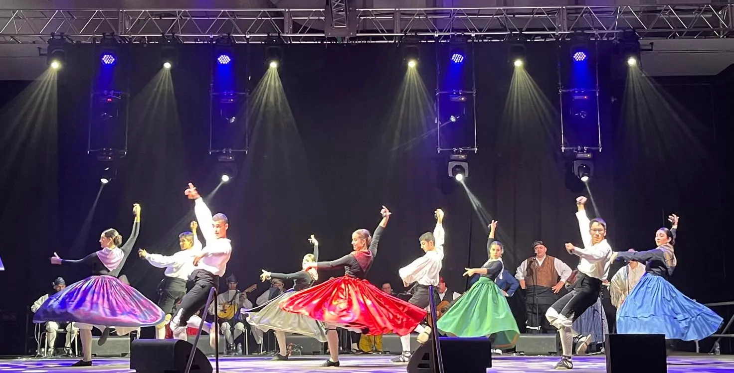 Acto de presentación de las mairalesas y mainate de las fiestas de San Martín 2024. Foto Mercedes Manterola