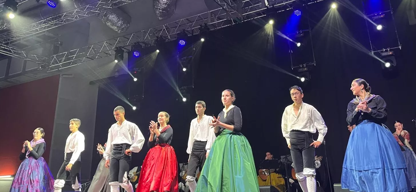 Acto de presentación de las mairalesas y mainate de las fiestas de San Martín 2024. Foto Mercedes Manterola