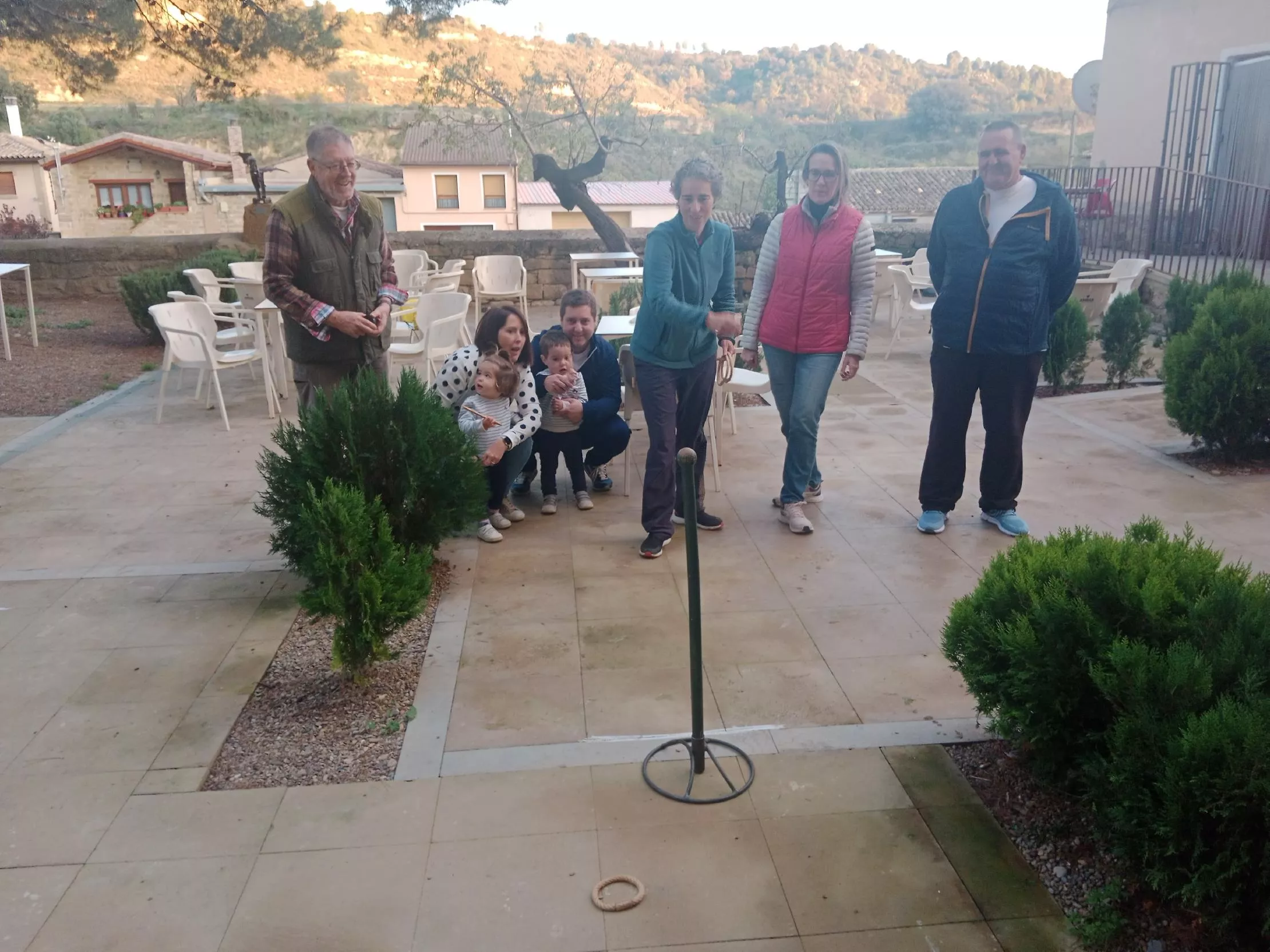 Juegos Tradicionales en Biscarrués, anillas.
