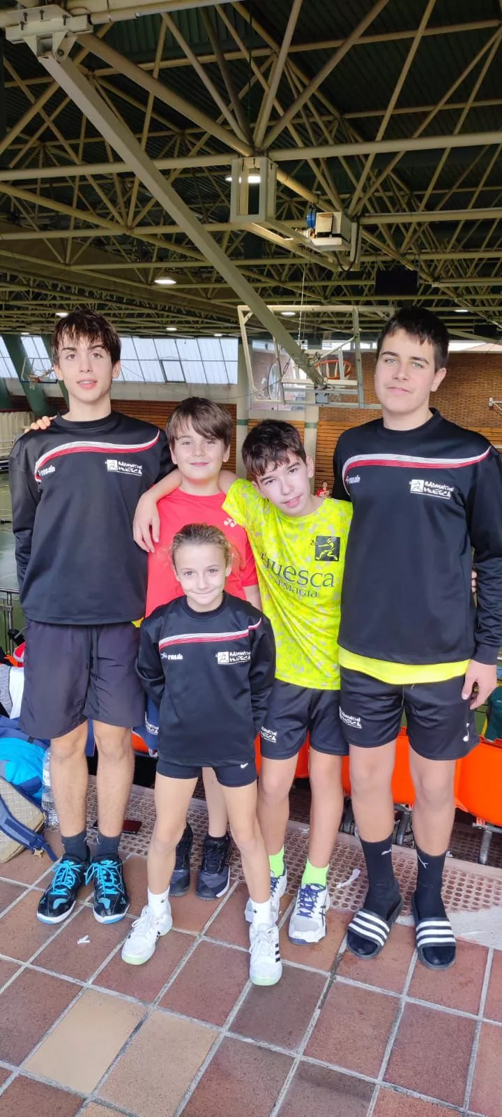 Torneo de Lérida. Grupo de jugadores del B. Huesca.