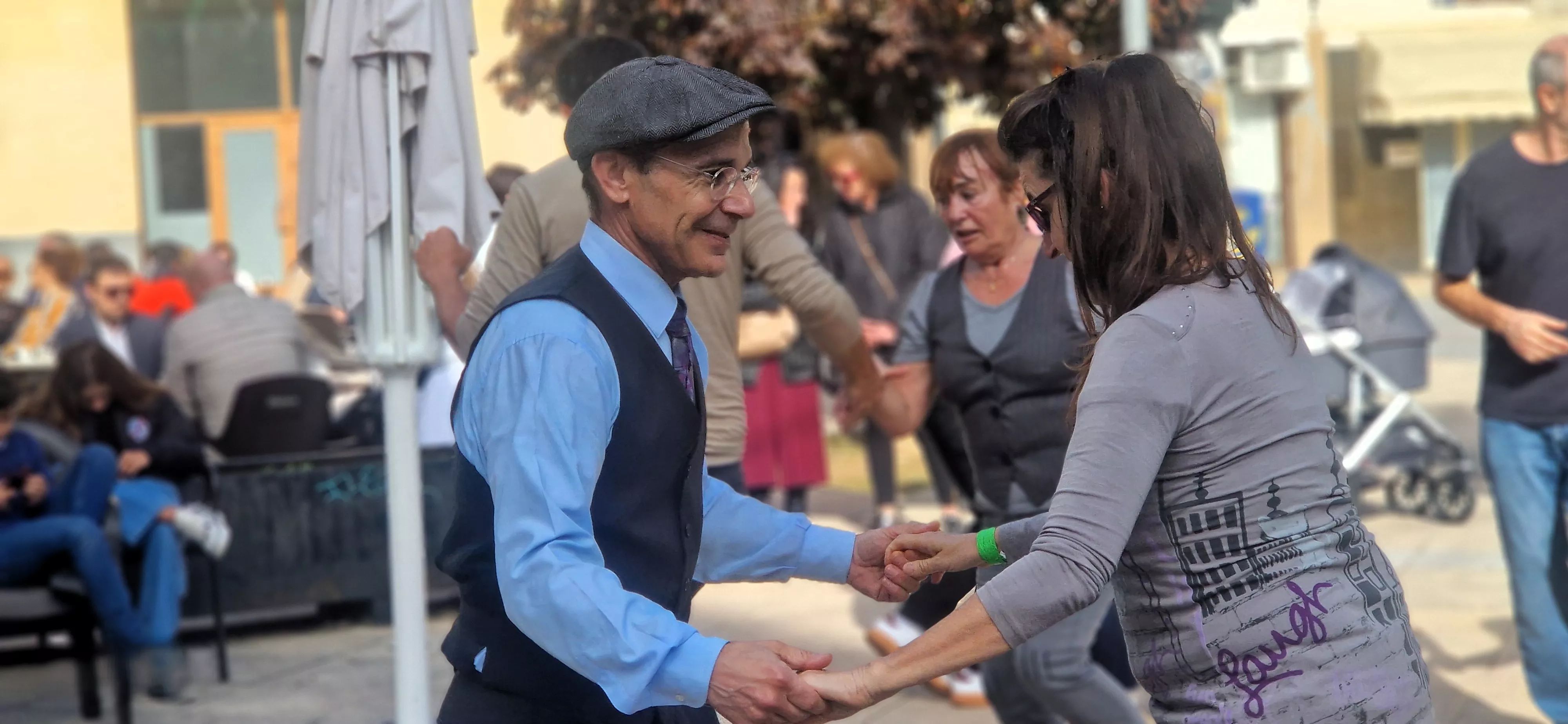 Huesconswing, en las fiestas de San Martín 2024 Foto Myriam Martínez