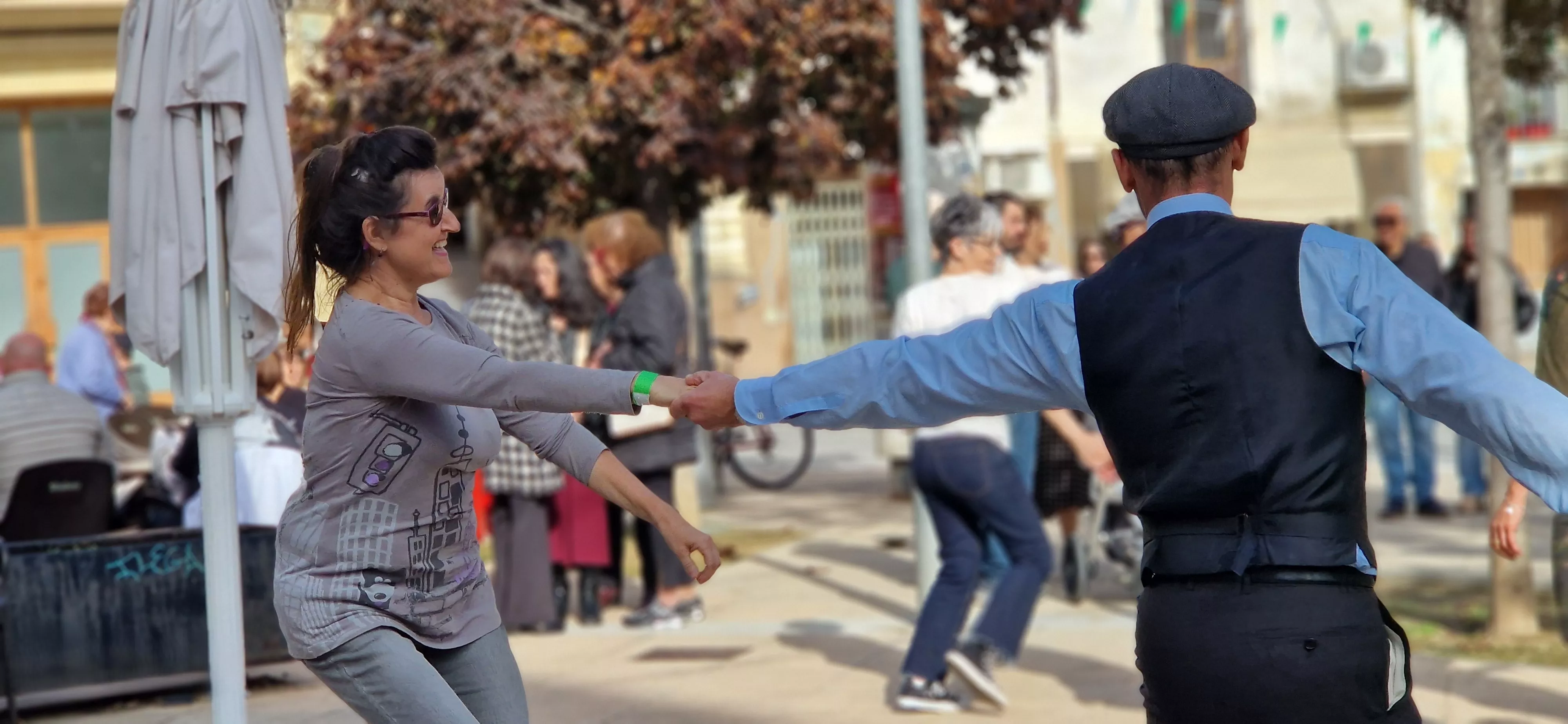 Huesconswing, en las fiestas de San Martín 2024 Foto Myriam Martínez