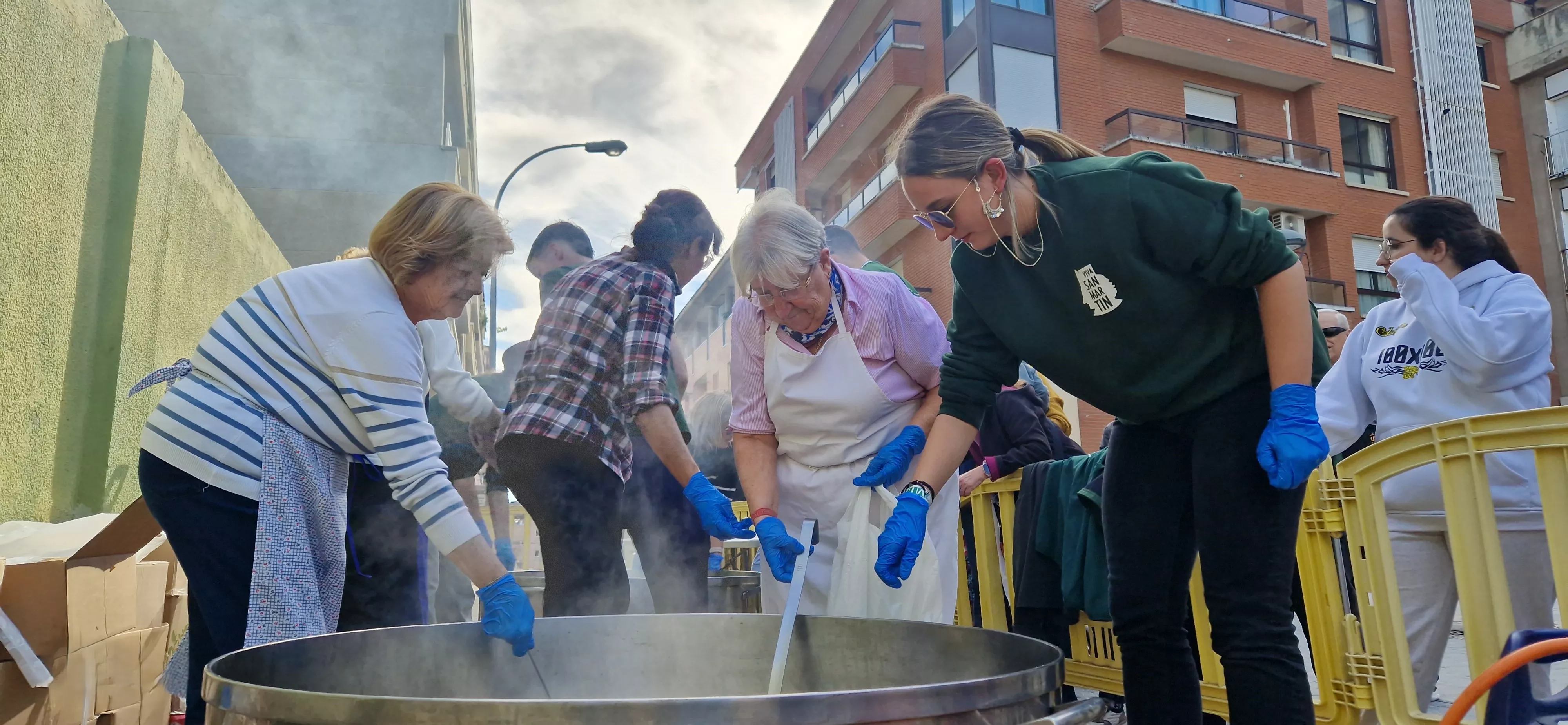 Huesconswing, en las fiestas de San Martín 2024. Foto Myriam Martínez 