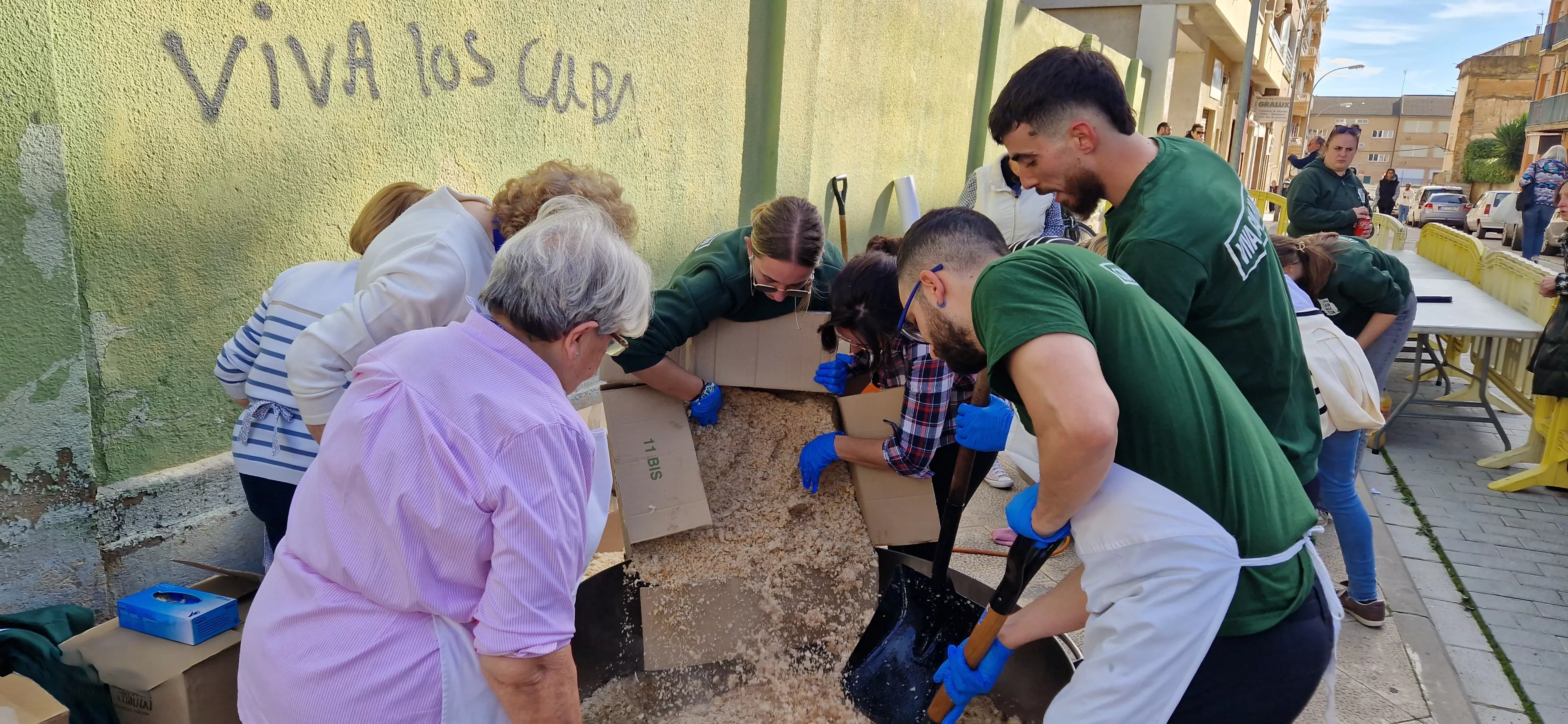 Huesconswing, en las fiestas de San Martín 2024. Foto Myriam Martínez 