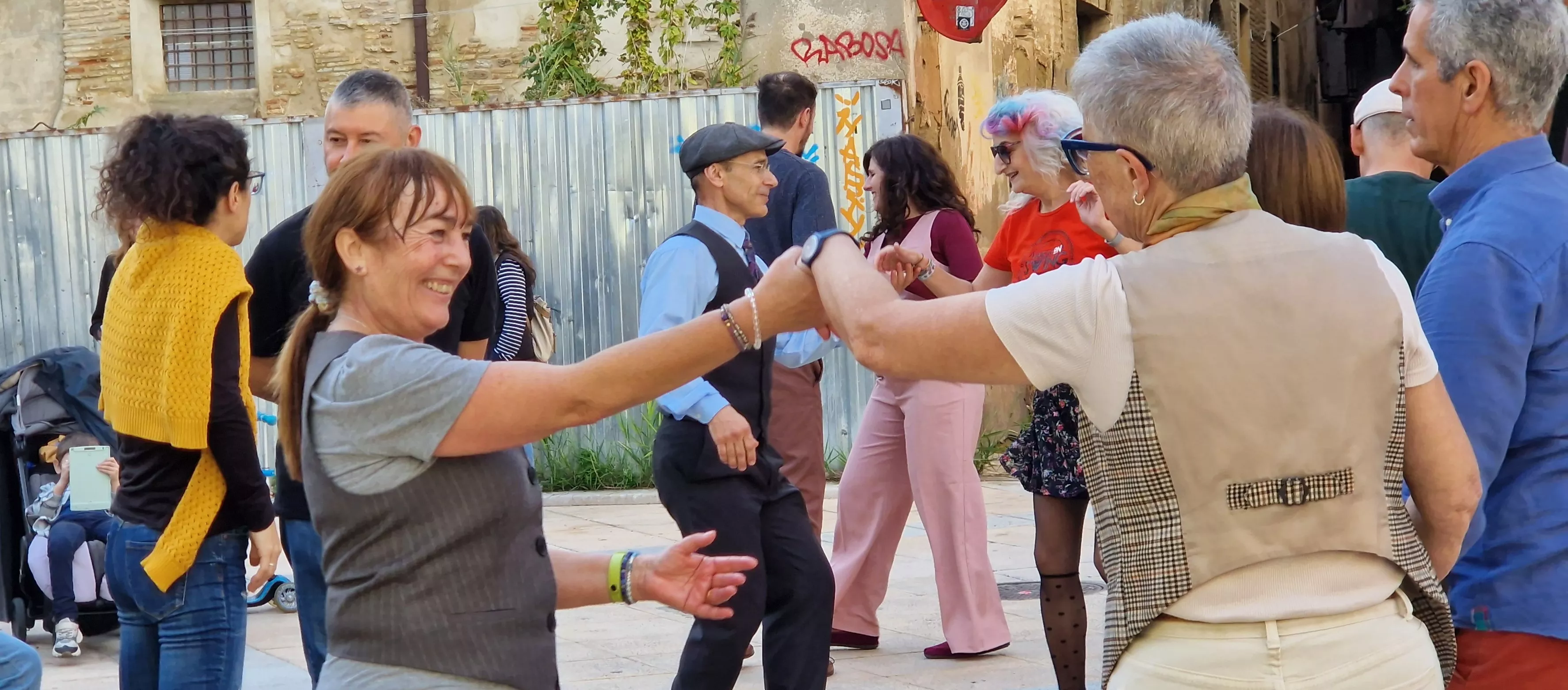 Reparto de migas en las fiestas  de San Martín 2024. Foto Myriam Martínez (31)