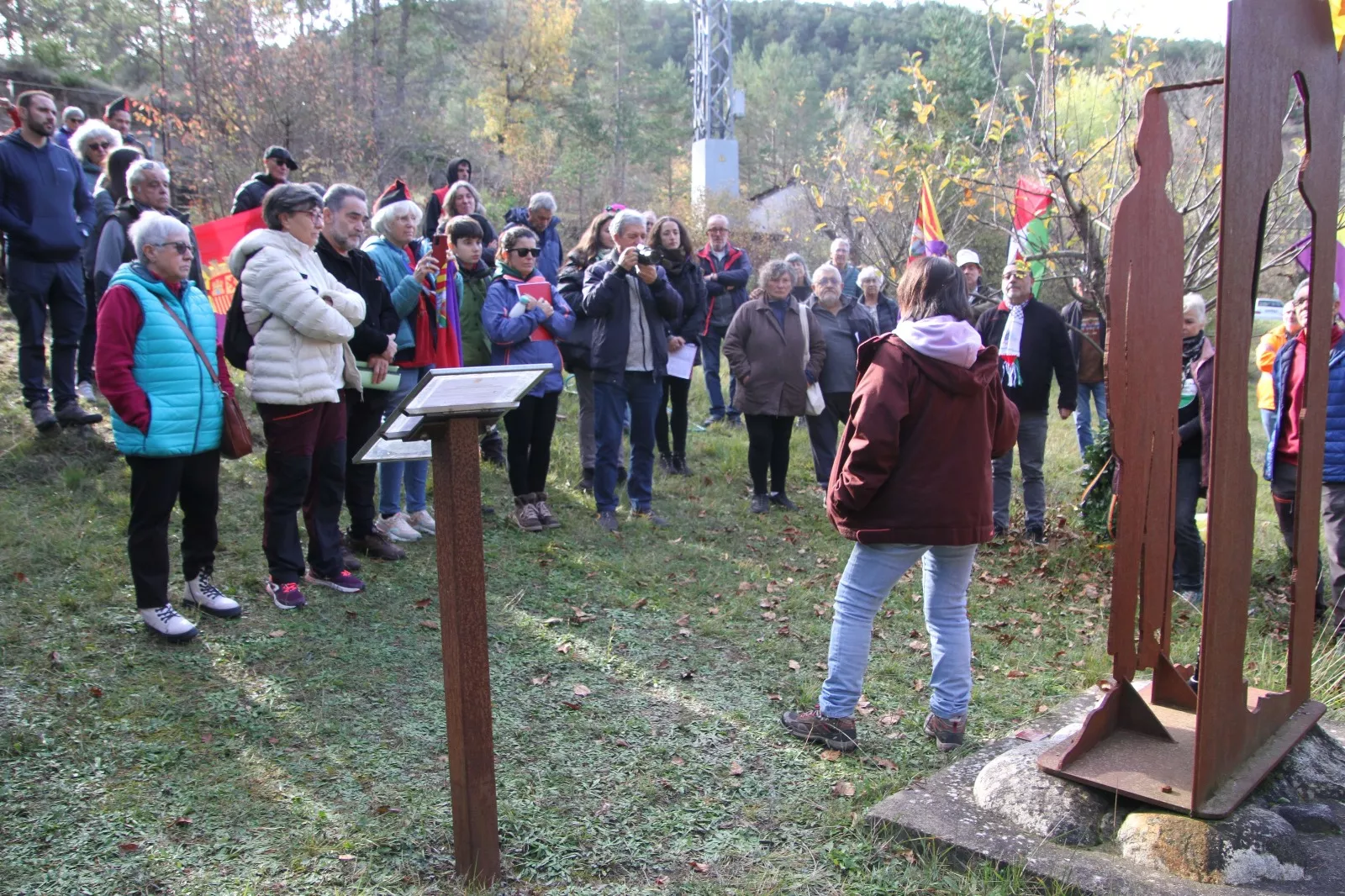Homenaje al soldado caído en la defensa de la República en el Molino Escartín. Foto Carlos Neofato
