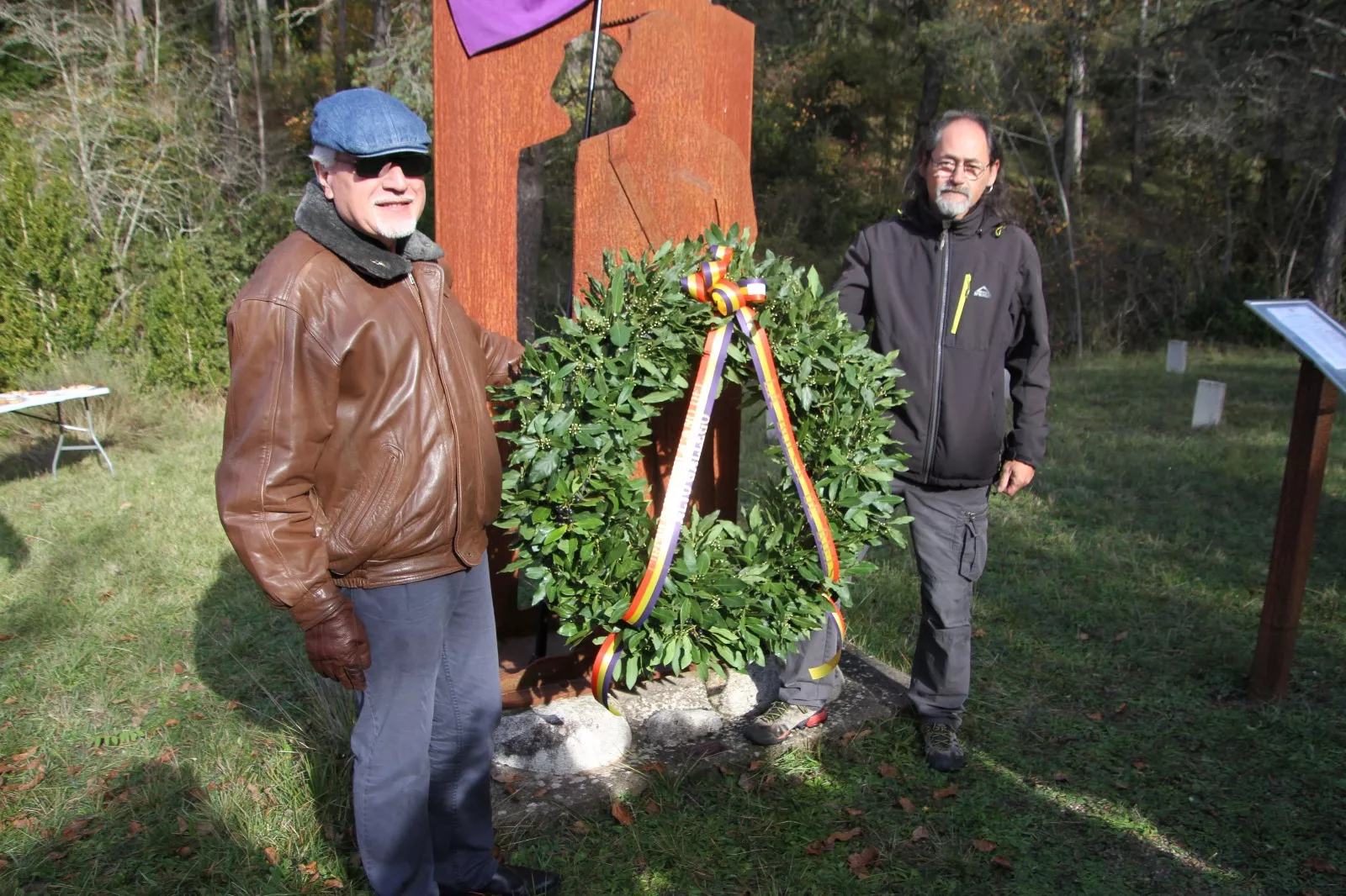 Homenaje al soldado caído en la defensa de la República en el Molino Escartín. Foto Carlos Neofato