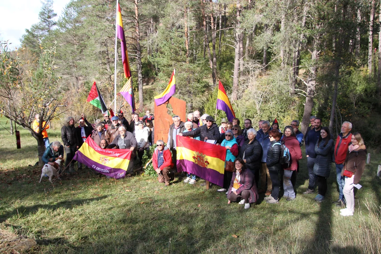 Homenaje al soldado caído en la defensa de la República en el Molino Escartín. Foto Carlos Neofato