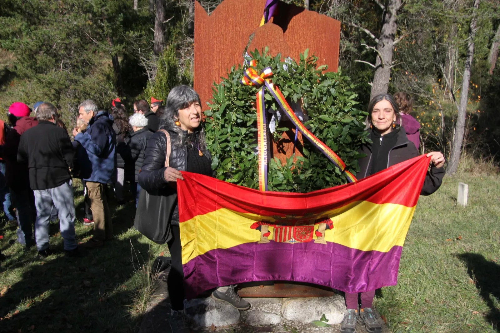 Homenaje al soldado caído en la defensa de la República en el Molino Escartín. Foto Carlos Neofato