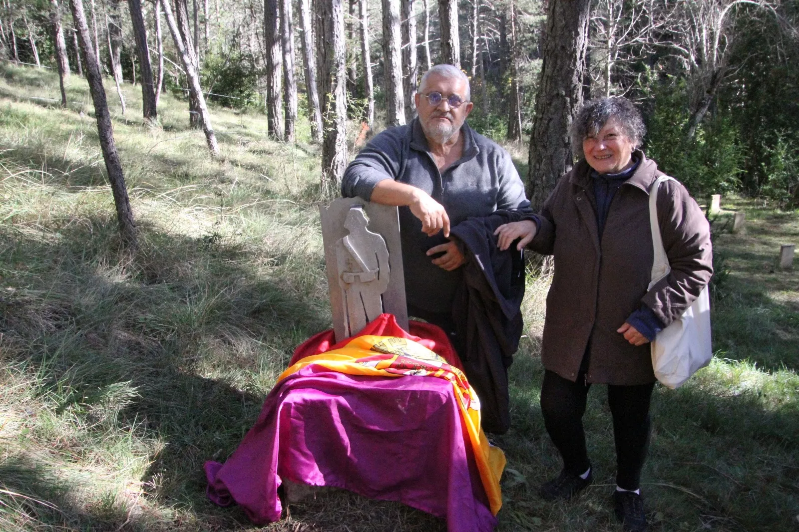 Homenaje al soldado caído en la defensa de la República en el Molino Escartín. Foto Carlos Neofato
